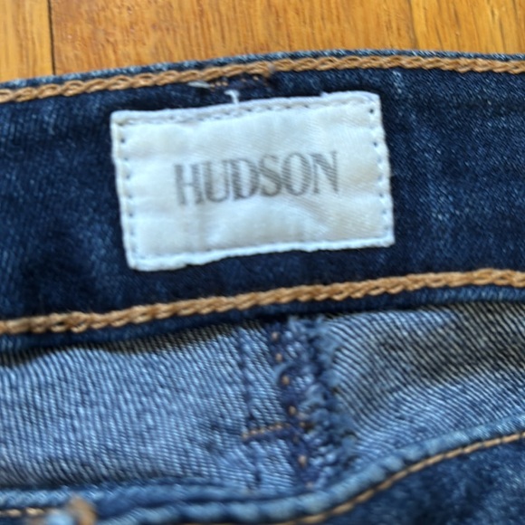 Hudson Jeans Mid-Rise in the perfect condition. - Picture 2 of 6